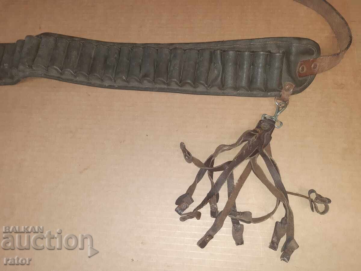 Δημοπρασία Παλιά φυσιγγιοθήκη για κυνηγετικά φυσίγγια, τουφέκι