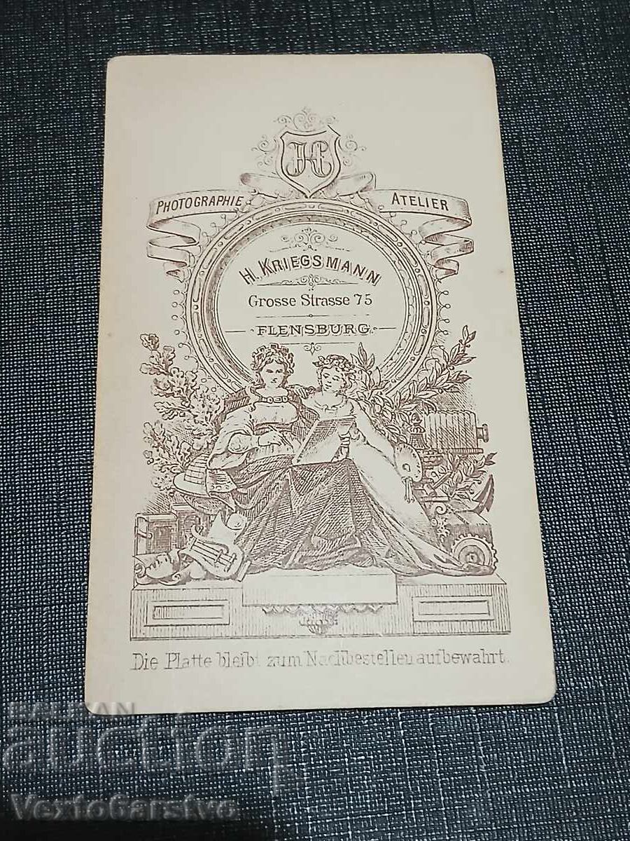 Фотография-Стара снимка-Картон-ИНТЕРИОР,МОДА,ПРИЧЕСКИ.. с цена € 9.99 | 19.54 лв.