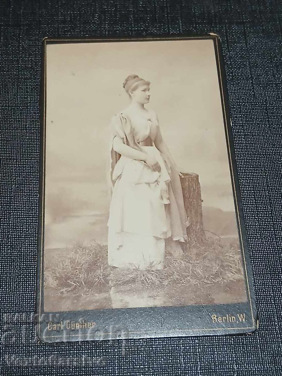 Фотография-Стара снимка-Картон-ИНТЕРИОР,МОДА,ПРИЧЕСКИ..