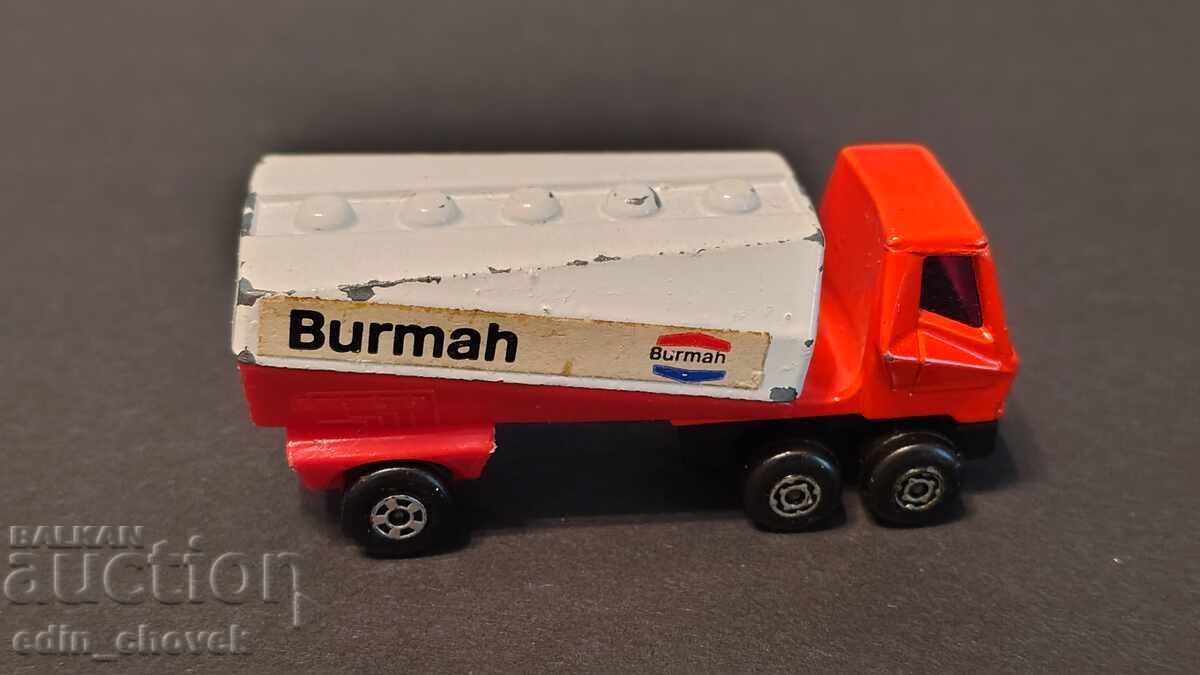 Delivery of Matchbox Lesney England No. 63 Freeway Gas Tanker Burmah 1973