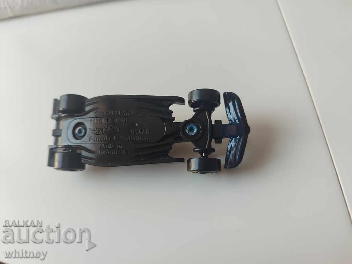 Auction  Hot Wheels 15