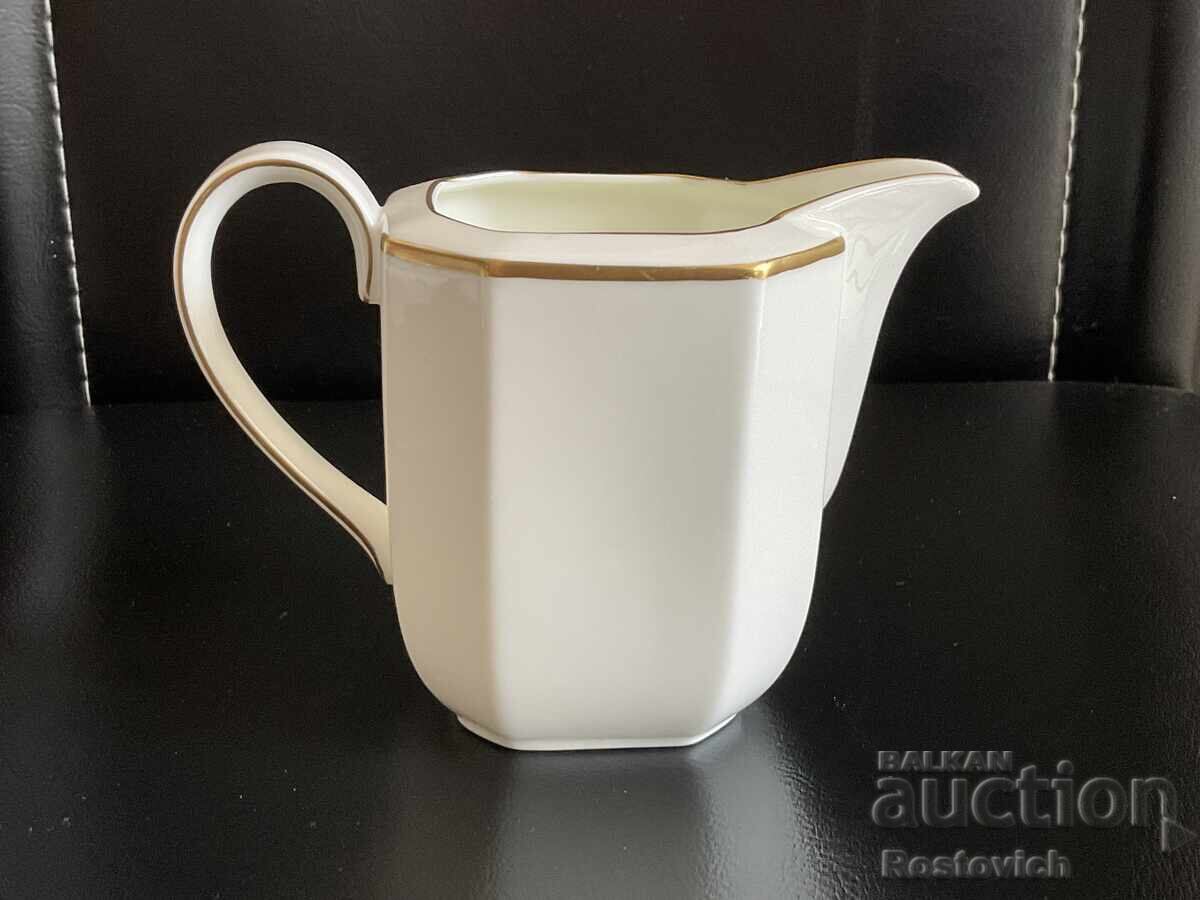 Кана за мляко Villeroy & Boch Black Pearl, Германия.