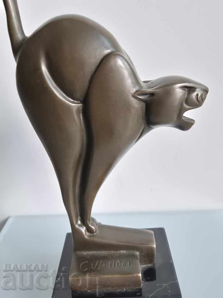 Delivery of Chris van der Hoef 1875–1933 Frightened Cat Plastic ART DECO