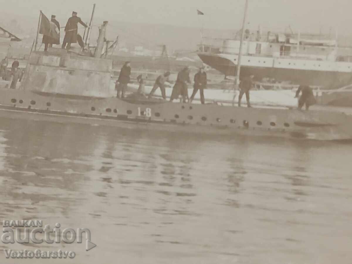Photograph-SUBMARINER 18-THE FIRST BULGARIAN SUBMARINE-1918 with price € 229.99 | 449.82 BGN