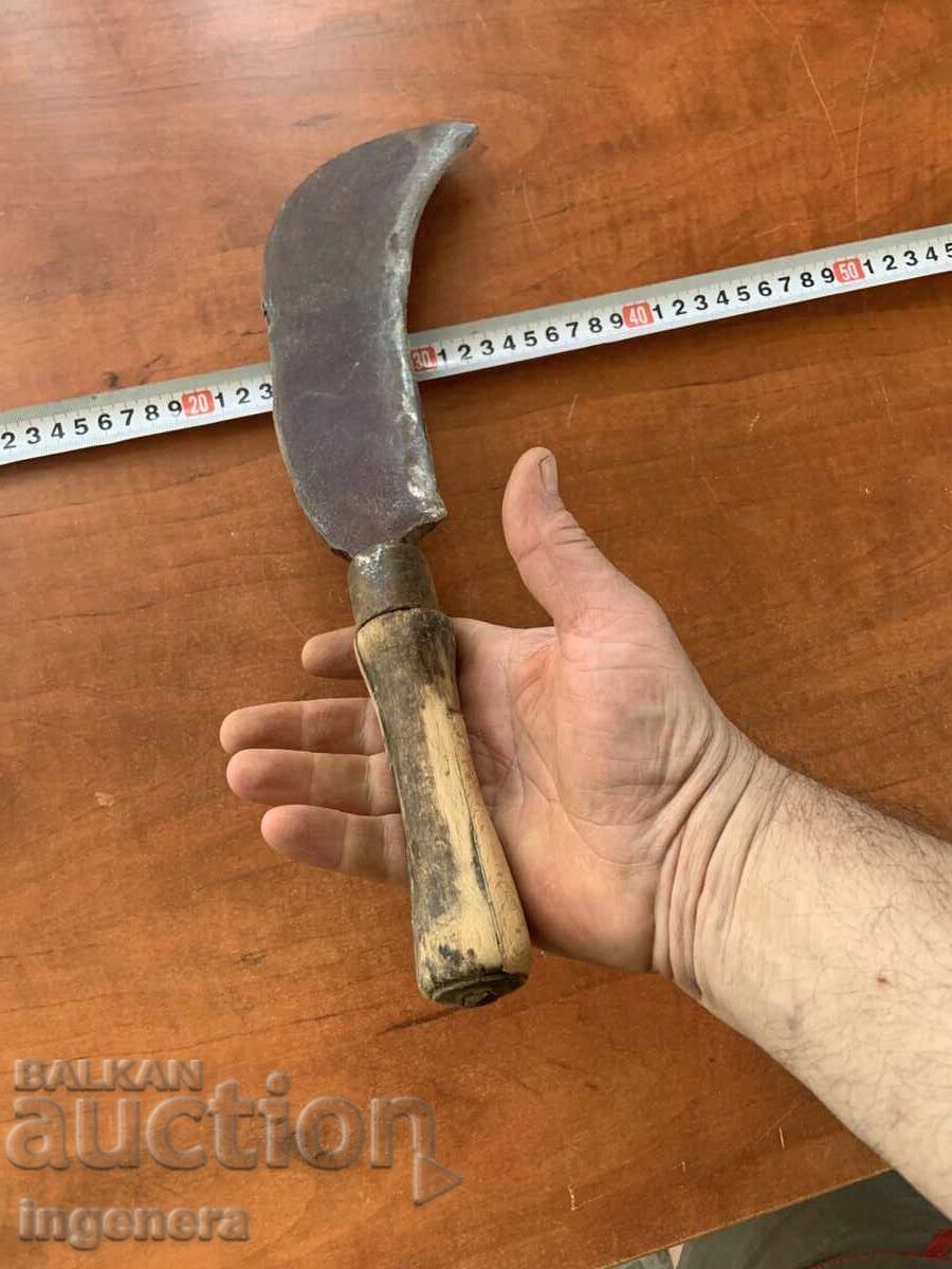 Livrarea SATÂR DE MĂCELĂRIE UNEALTĂ MASIVĂ DIN OȚEL FORJAT INSTRUMENT VECHI MARCAT Livrarea SATÂR DE MĂCELĂRIE UNEALTĂ MASIVĂ DIN OȚEL FORJAT INSTRUMENT VECHI MARCAT