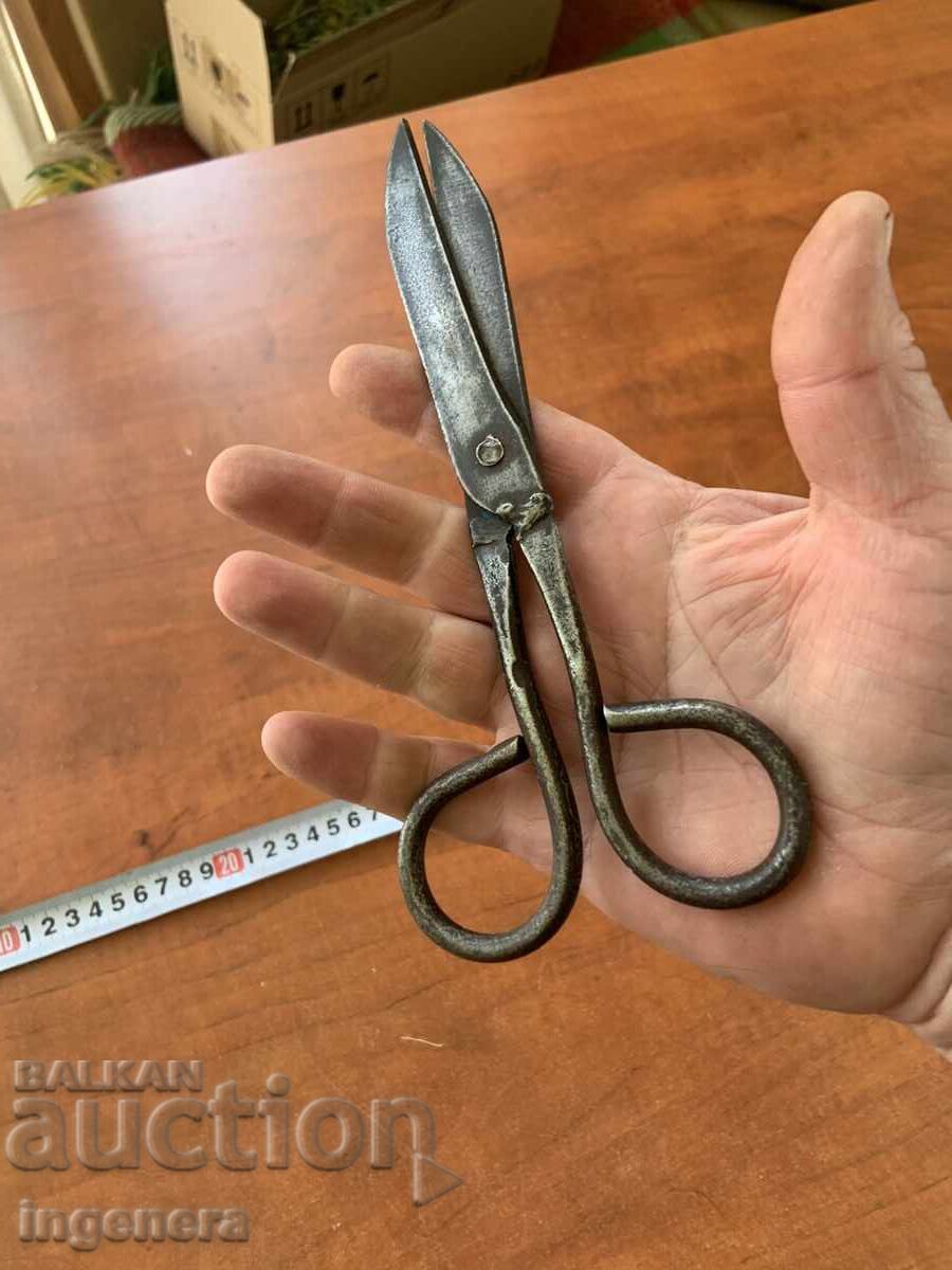 Licitație FOARFECĂ INSTRUMENT VECHI Licitație FOARFECĂ INSTRUMENT VECHI