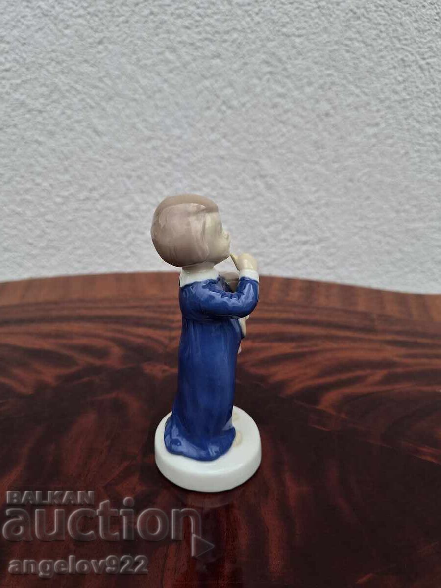 Figurină statuetă din porțelan german cu marcaj!!! cu preț € 0.01 | 0.02 BGN Figurină statuetă din porțelan german cu marcaj!!! cu preț € 0.01 | 0.02 BGN