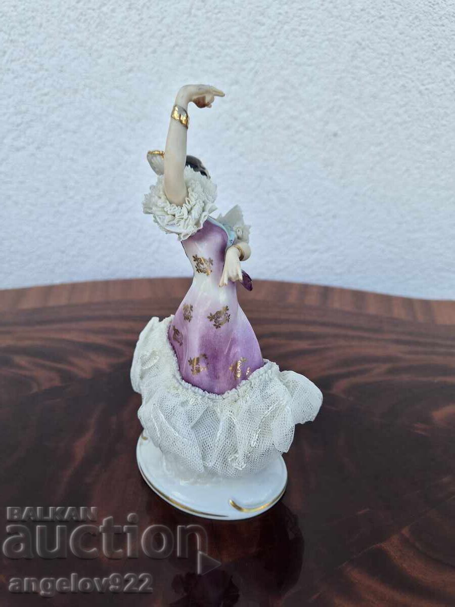 Licitație Figurină statuetă din porțelan german Alka Kunst Licitație Figurină statuetă din porțelan german Alka Kunst