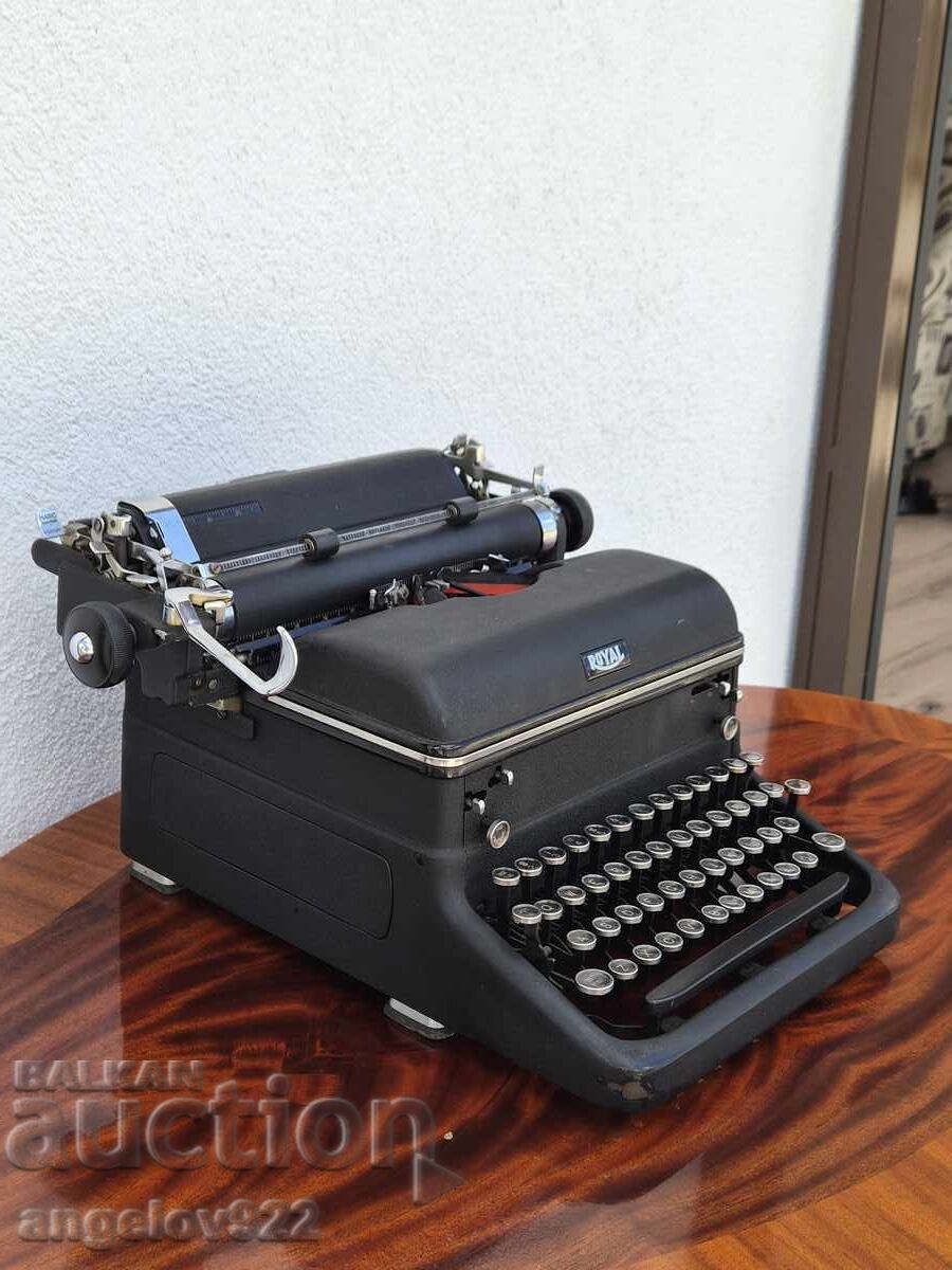 Δημοπρασία Vintage Αμερικανική γραφομηχανή ROYAL