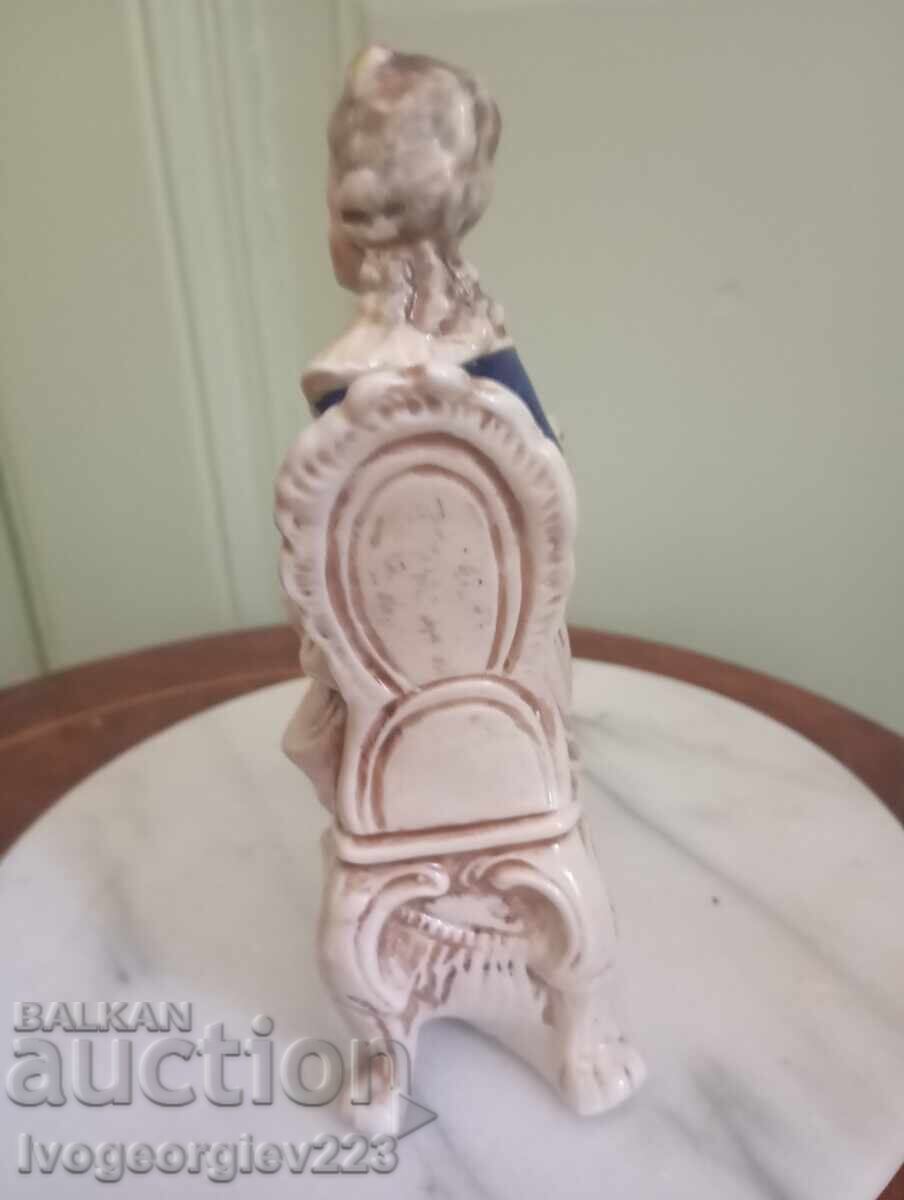 Vintage πορσελάνινο ειδώλιο με τιμή € 29.00 | 56.72 BGN