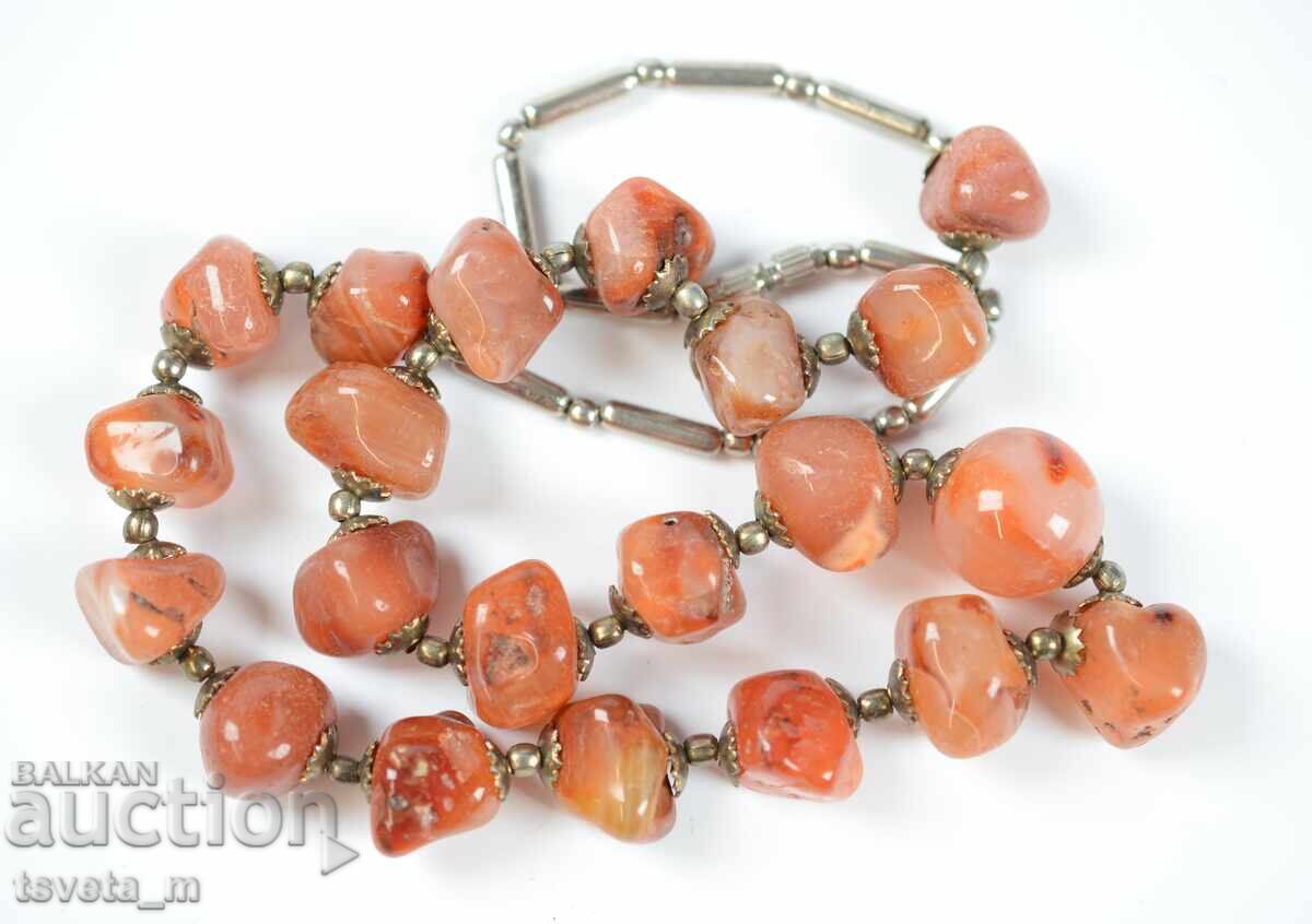 Auction  Vintage beaded necklace with natural stone beads