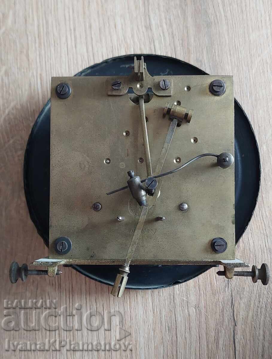 Παράδοση Vintage μηχανικό ρολόι τοίχου για συλλέκτες