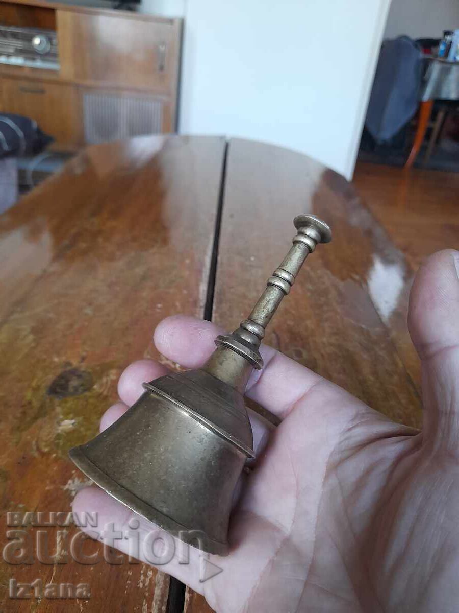 Clopoțel școlar vechi cu preț € 80.00 | 156.47 BGN