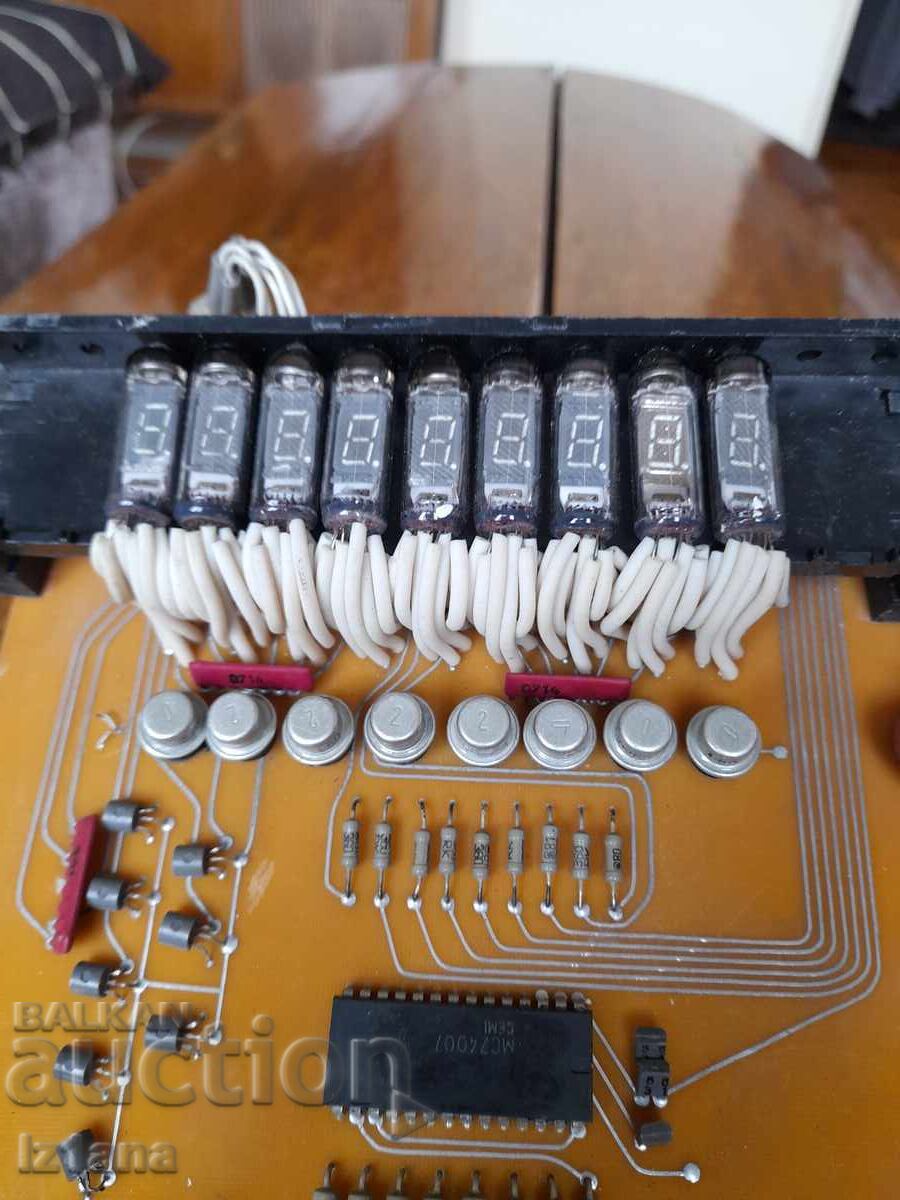 Licitație Lămpi electronice vechi