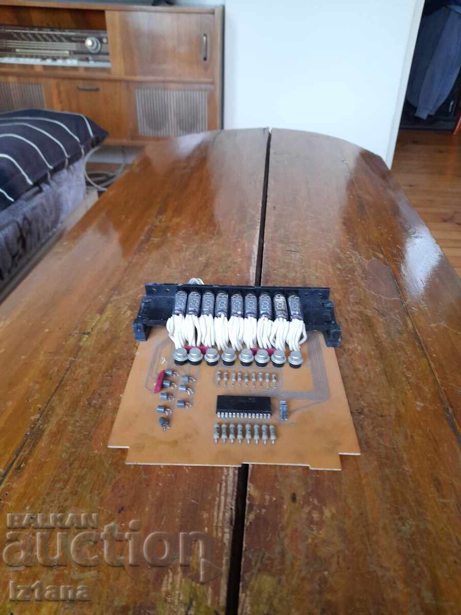 Lămpi electronice vechi