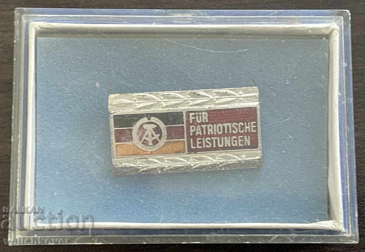Δημοπρασία 43674 GDR Iztochna Germaniya znachka Za patriotichni zaslugi