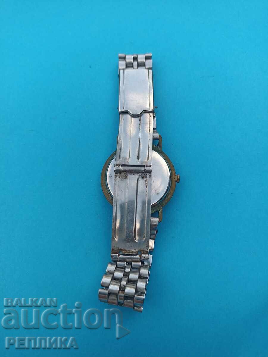 Delivery of Aretta collectible watch