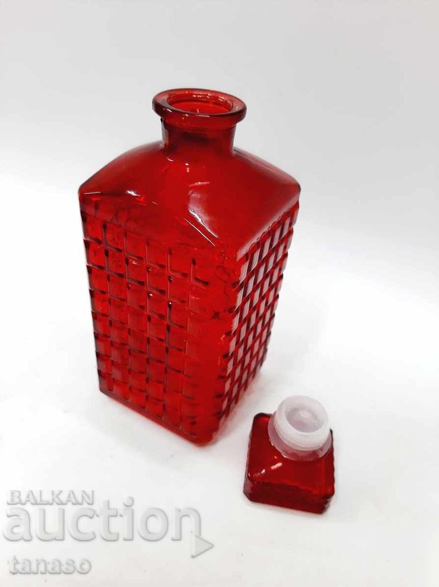 Carafă din sticlă presată roșie, decantor - 5 Carafă din sticlă presată roșie, decantor - 5