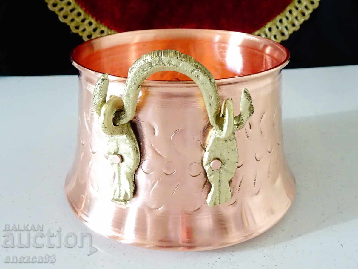 Auction  Copper cauldron with handles, pure red copper