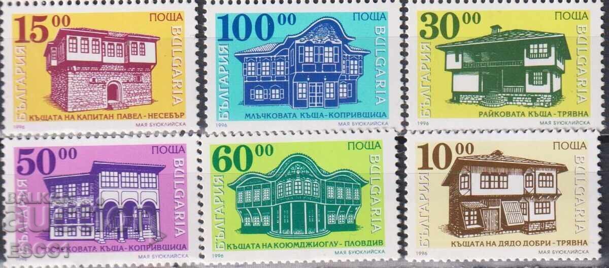 Чисти марки Възрожденски къщи  1996 от България /c