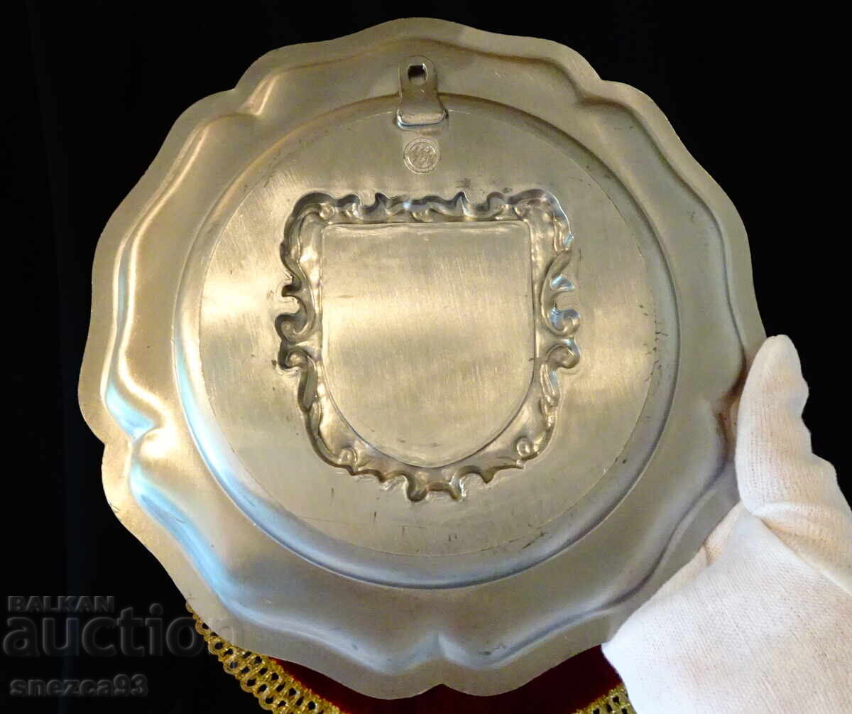 Delivery of Pewter plate, photo frame and engraving, tin wedding