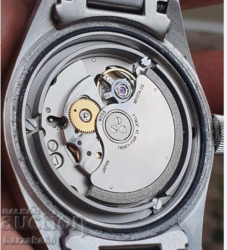 Мъжки самонавиващ часовник lorier Neptune 24 jewels с цена € 250.00 | 488.96 лв. Мъжки самонавиващ часовник lorier Neptune 24 jewels с цена € 250.00 | 488.96 лв.