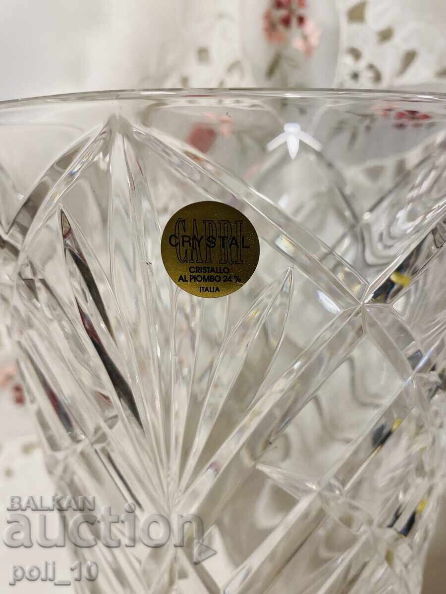 Vaza de cristal cu preț € 30.00 | 58.68 BGN