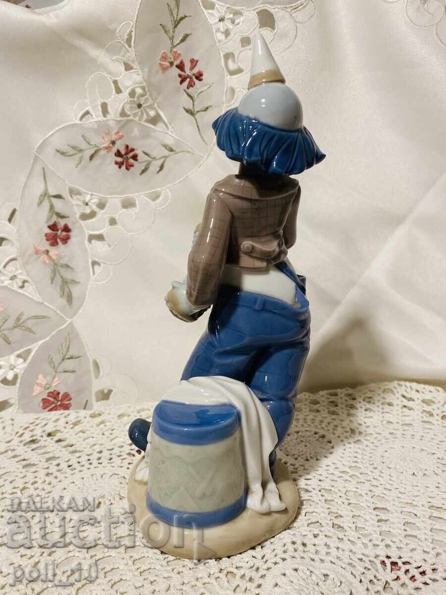 Livrarea figurina de portelan