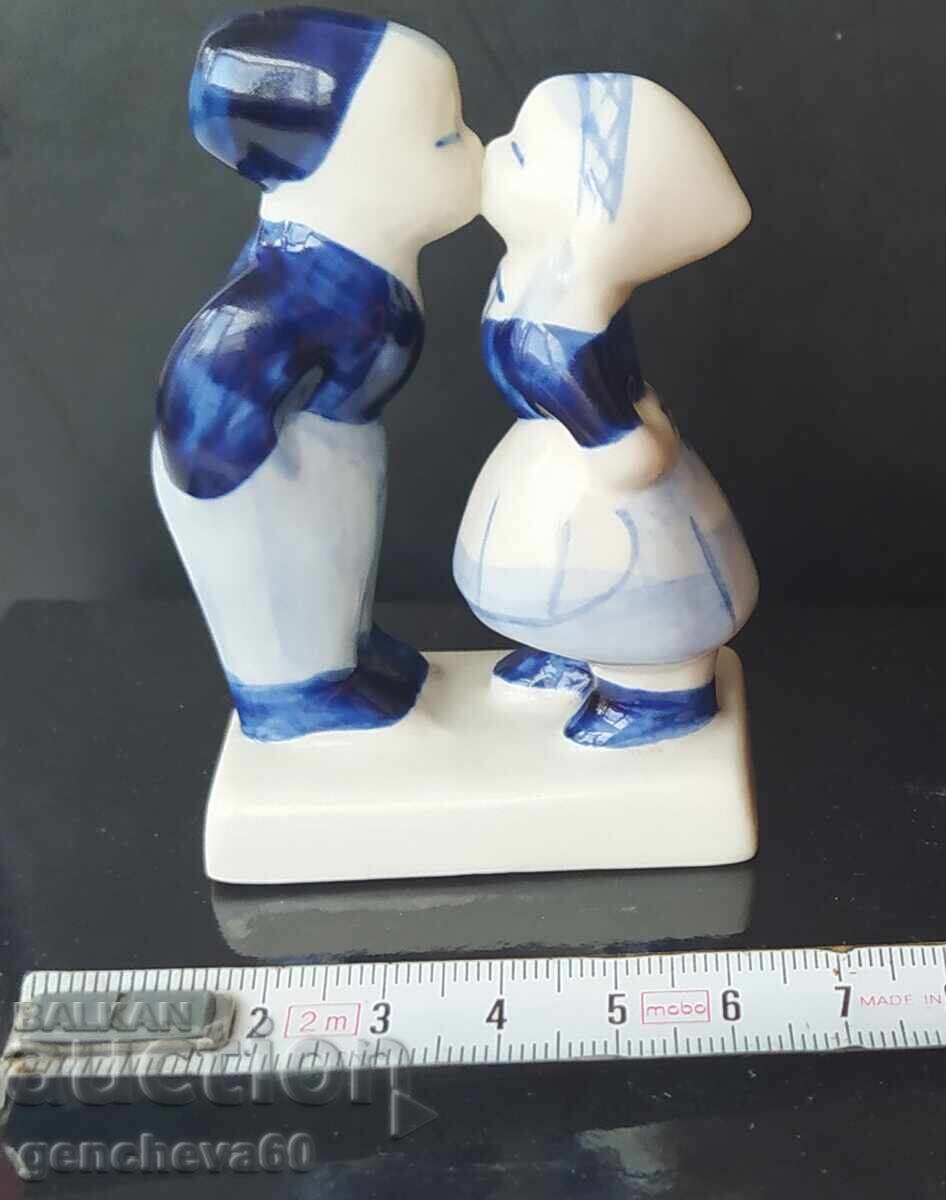 Порцеланова фигурка,,Целувка"- Делфт - 6