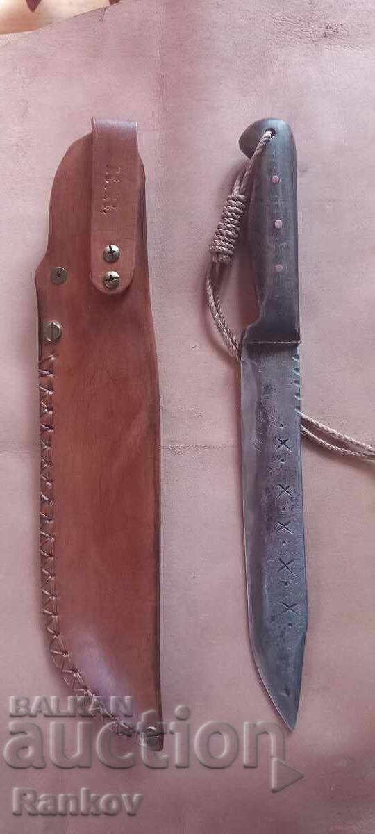 Σφυρήλατο μαχαίρι βοσκού με τιμή € 45.00 | 88.01 BGN