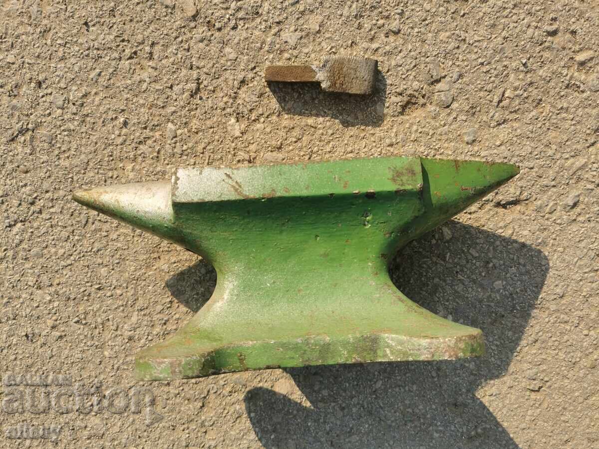 Livrarea Nicovală germană 8,7 kg, model rar import Germania Livrarea Nicovală germană 8,7 kg, model rar import Germania