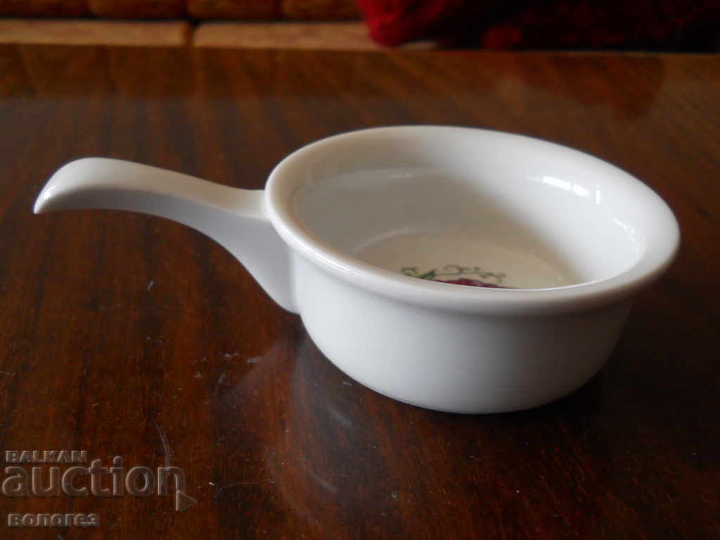 Porcelain bowl with handle "Pillivuyt" - France with price € 10.30 | 20.15 BGN