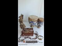 Lot of decorative antiques and vintage jewelry
