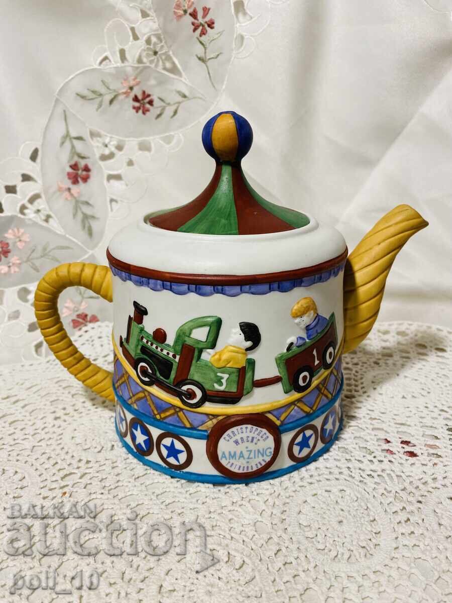 ceainic de portelan cu preț € 20.00 | 39.12 BGN
