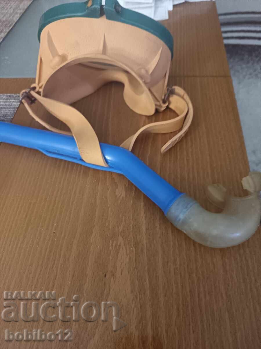 Auction  Snorkel and swimming goggles, diving mask
