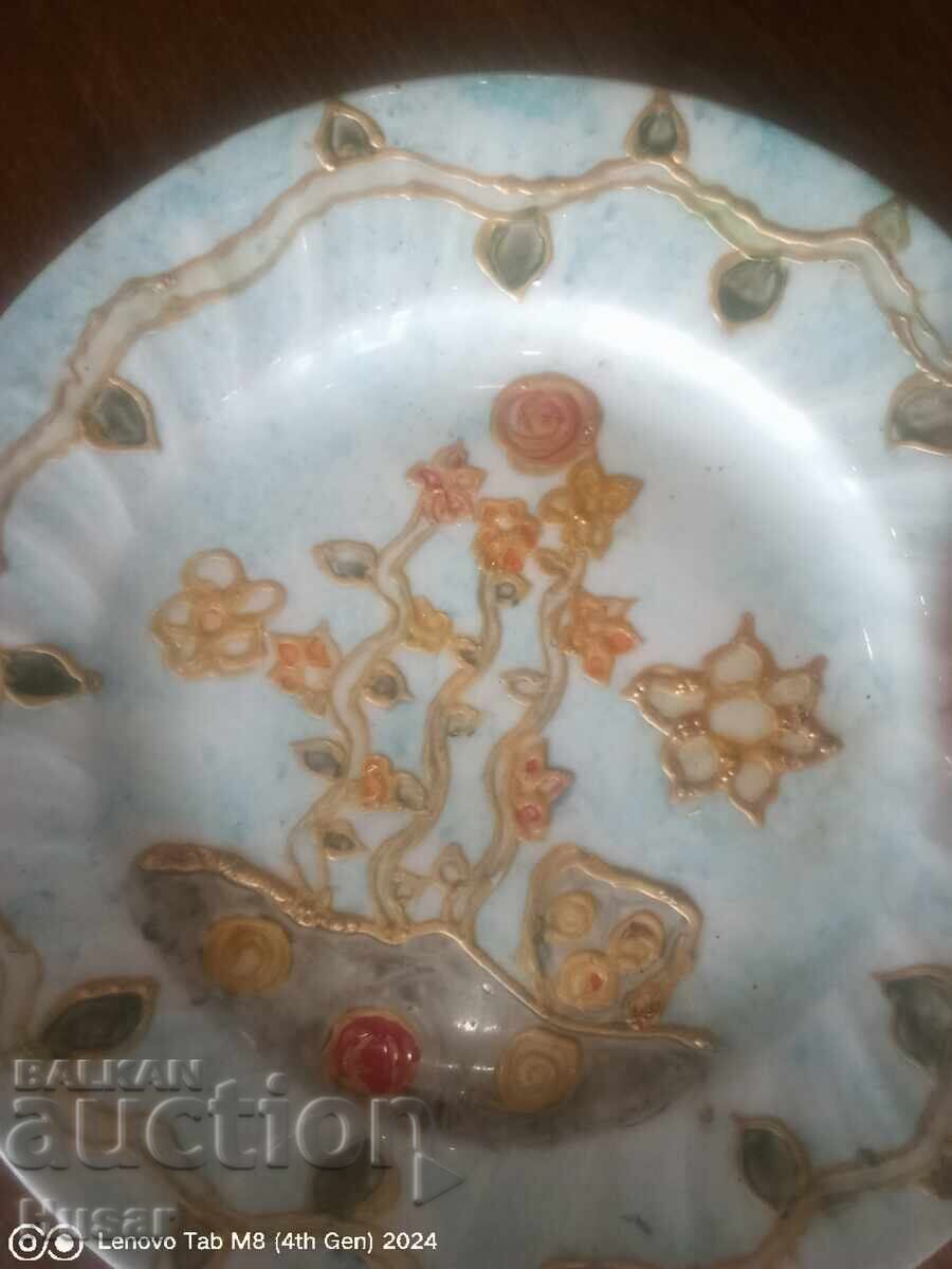 Аукцион Порцелан чиния ръчно рисувана