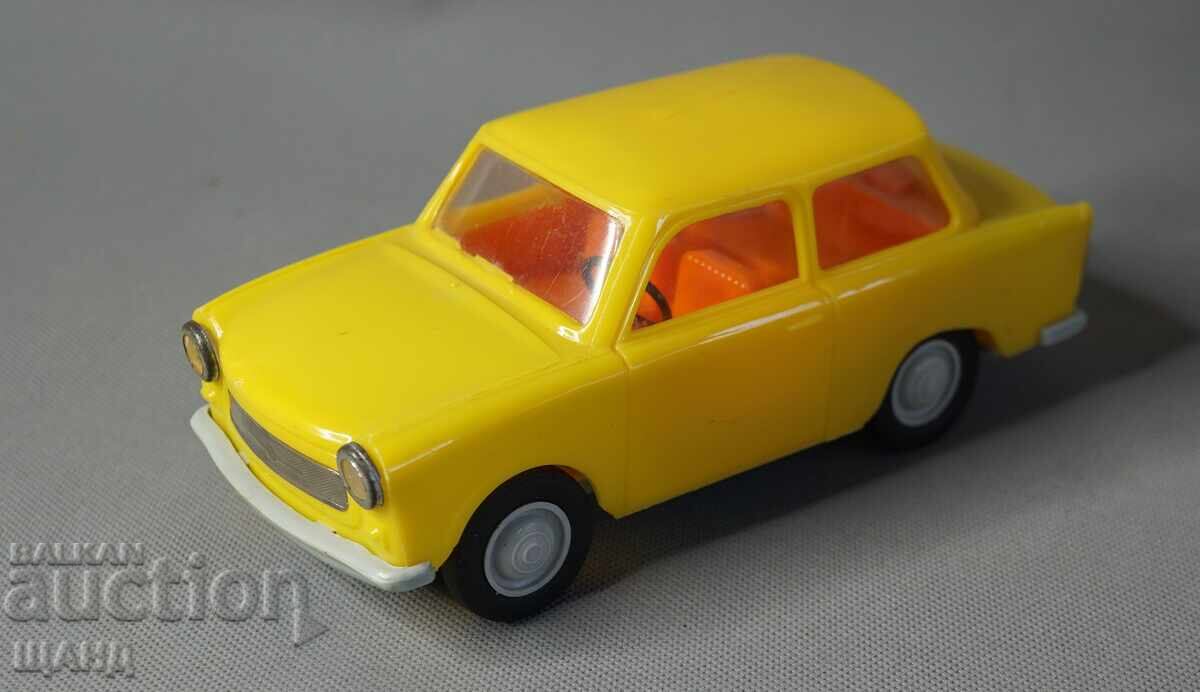 Аукцион TRABANT 601 Старa Немска пластмасовa играчкa модел кола