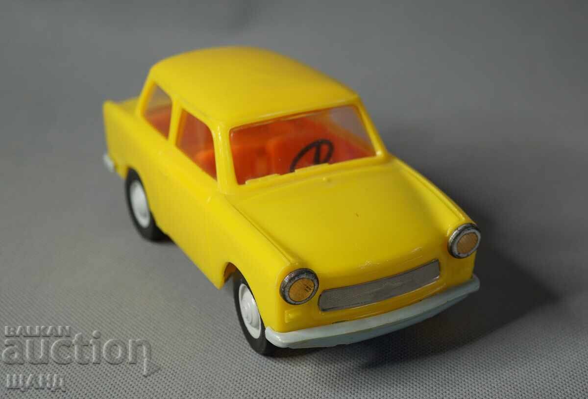 TRABANT 601 Старa Немска пластмасовa играчкa модел кола