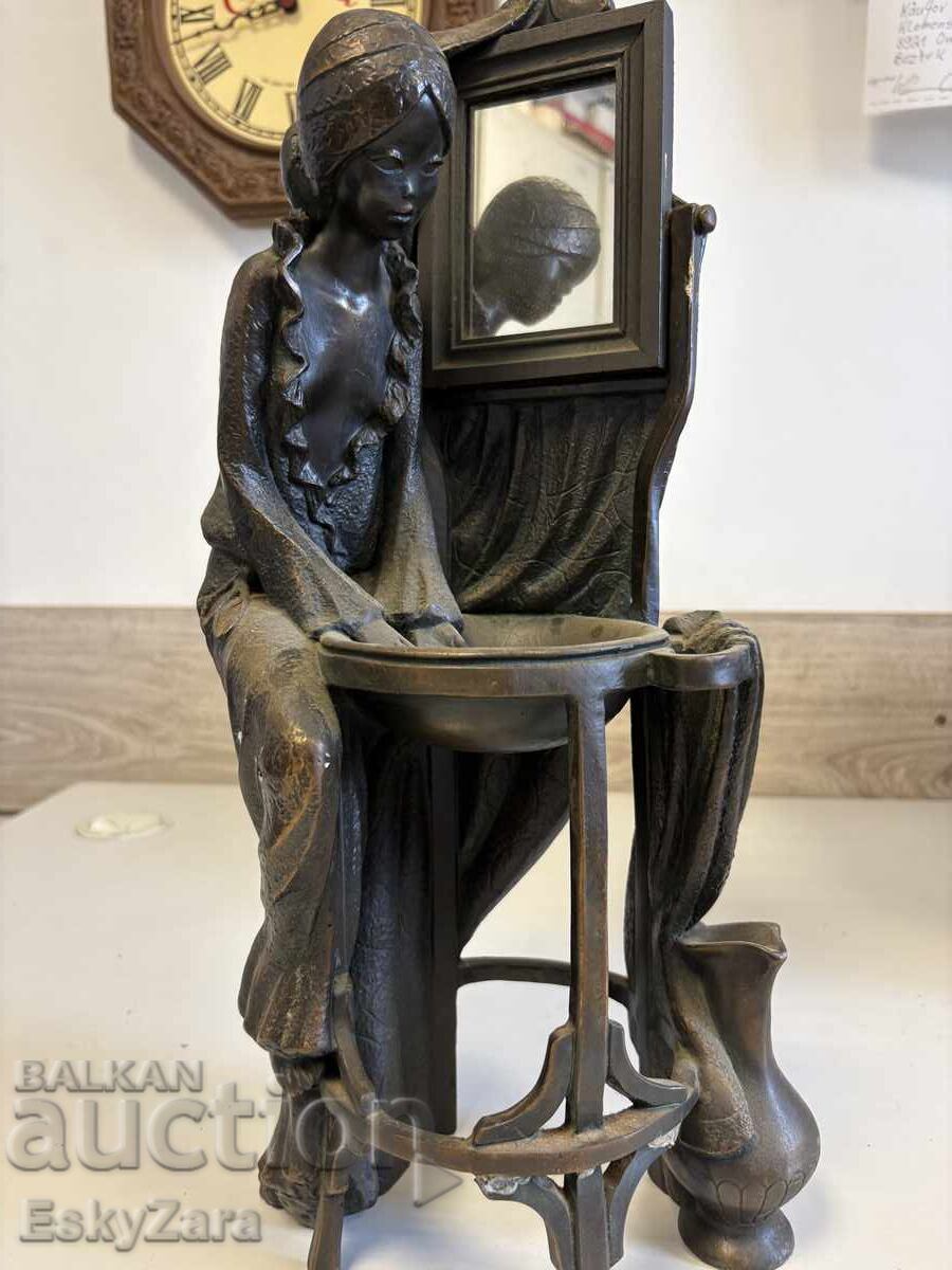 statuetă decorativă antică