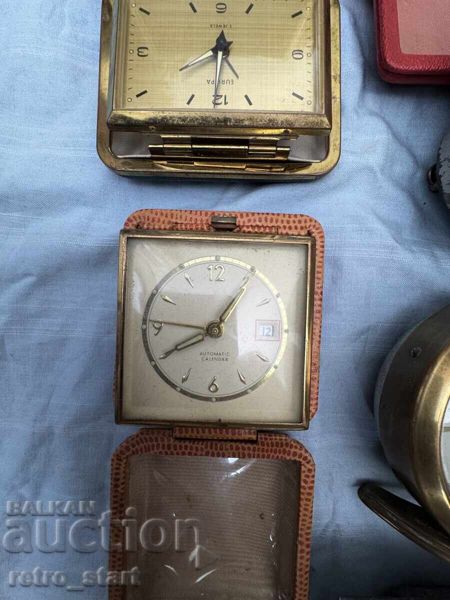 Ceasuri deșteptătoare vintage 11 bucăți cu preț € 90.00 | 176.03 BGN