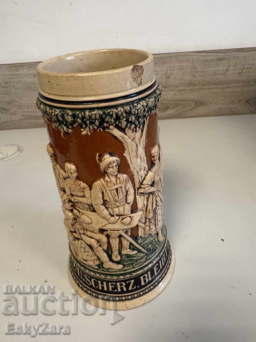 Cană mare tradițională germană din ceramică cu preț € 30.00 | 58.68 BGN