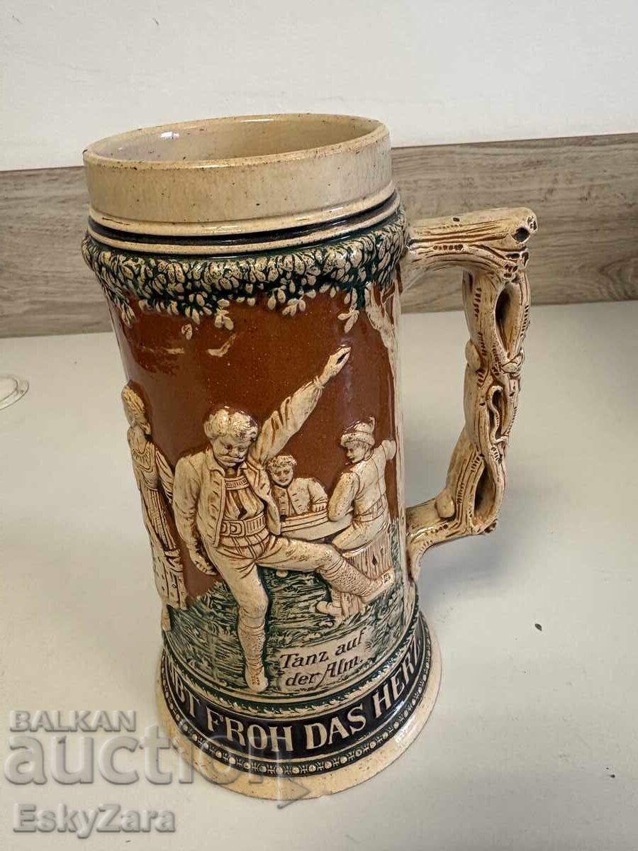 Licitație Cană mare tradițională germană din ceramică