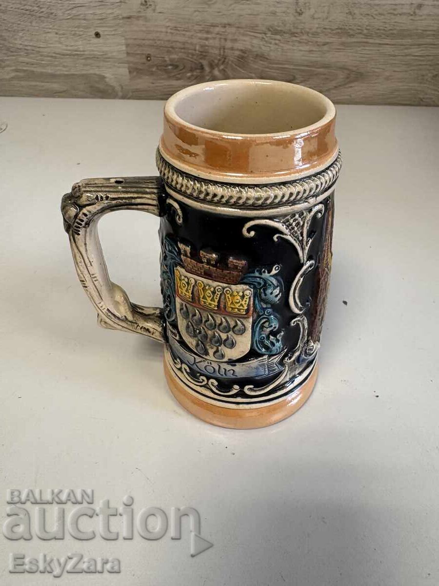 Cană tradițională germană din ceramică