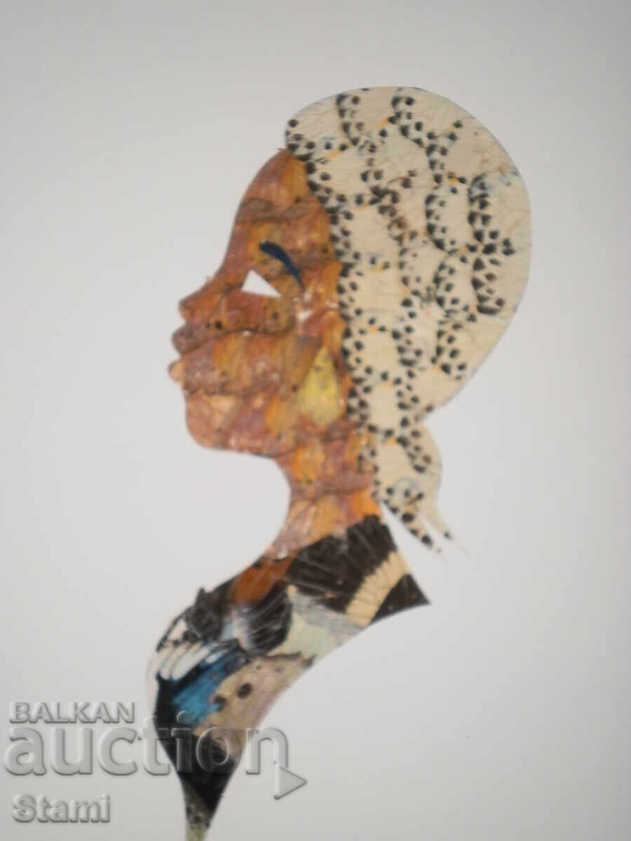 Portret de femeie africană - serie de tablouri din aripi de fluture