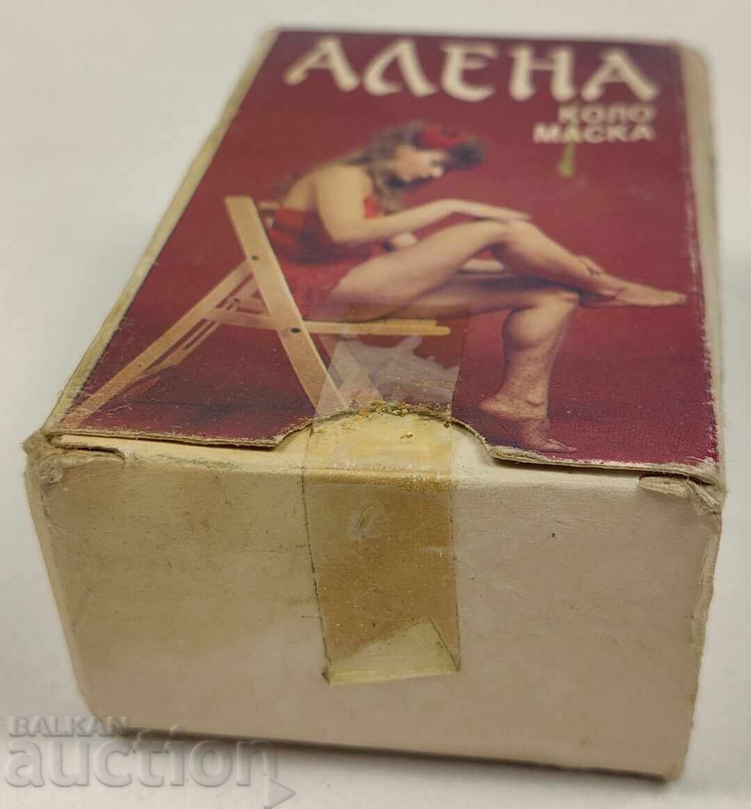 Auction  SOC BOX ROUND WAX ALEN WAX