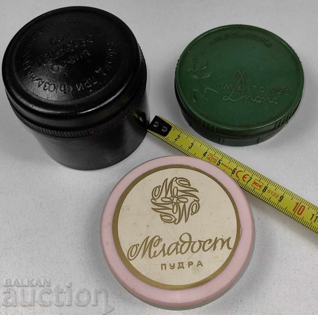 LOT CUTII CUTII PUDRA cu preț € 2.00 | 3.91 BGN