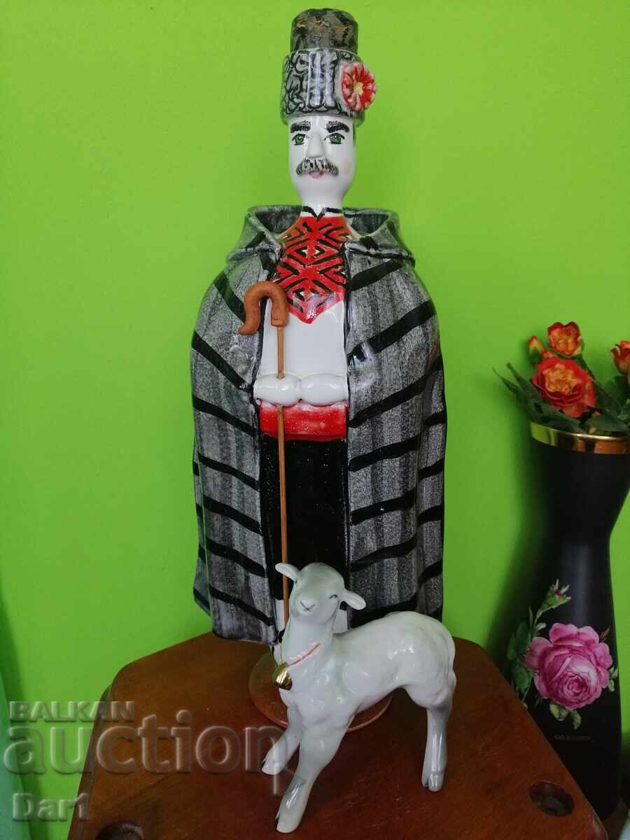 Овчар с агне