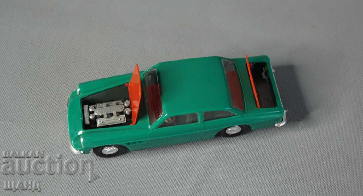 Delivery of FERRARI Vintage German plastic sports car model toy Delivery of FERRARI Vintage German plastic sports car model toy
