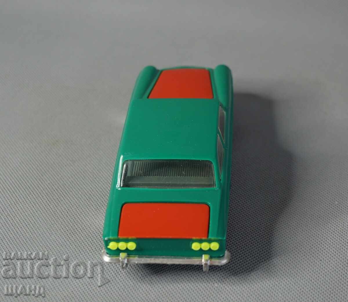 FERRARI Vintage German plastic sports car model toy - 5 FERRARI Vintage German plastic sports car model toy - 5
