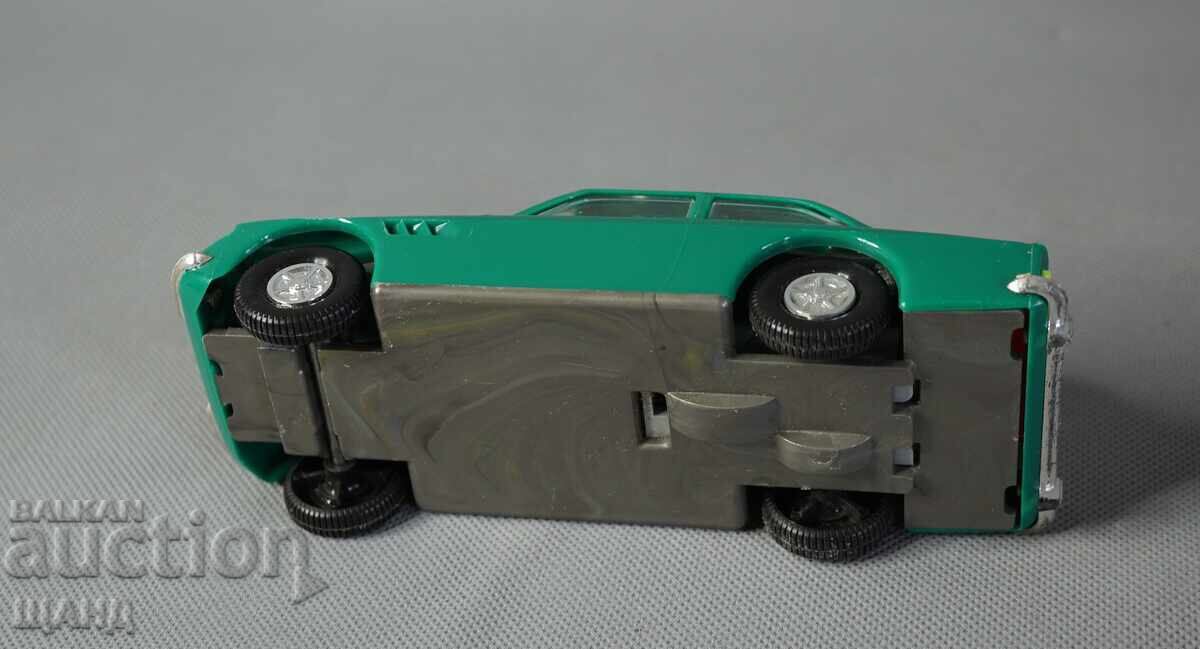 FERRARI Vintage German plastic sports car model toy - 6 FERRARI Vintage German plastic sports car model toy - 6